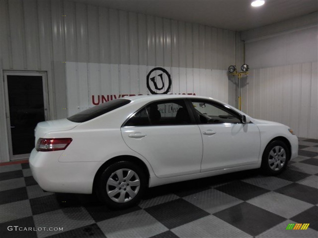 2011 Camry  - Super White / Bisque photo #7