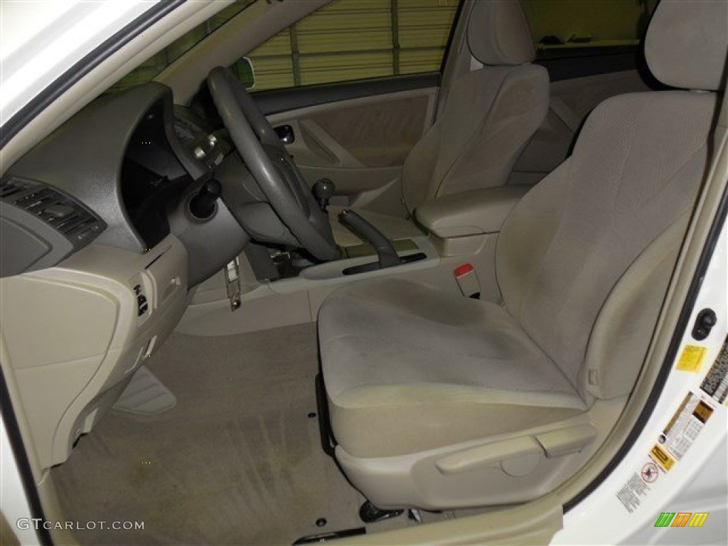 2011 Camry  - Super White / Bisque photo #11