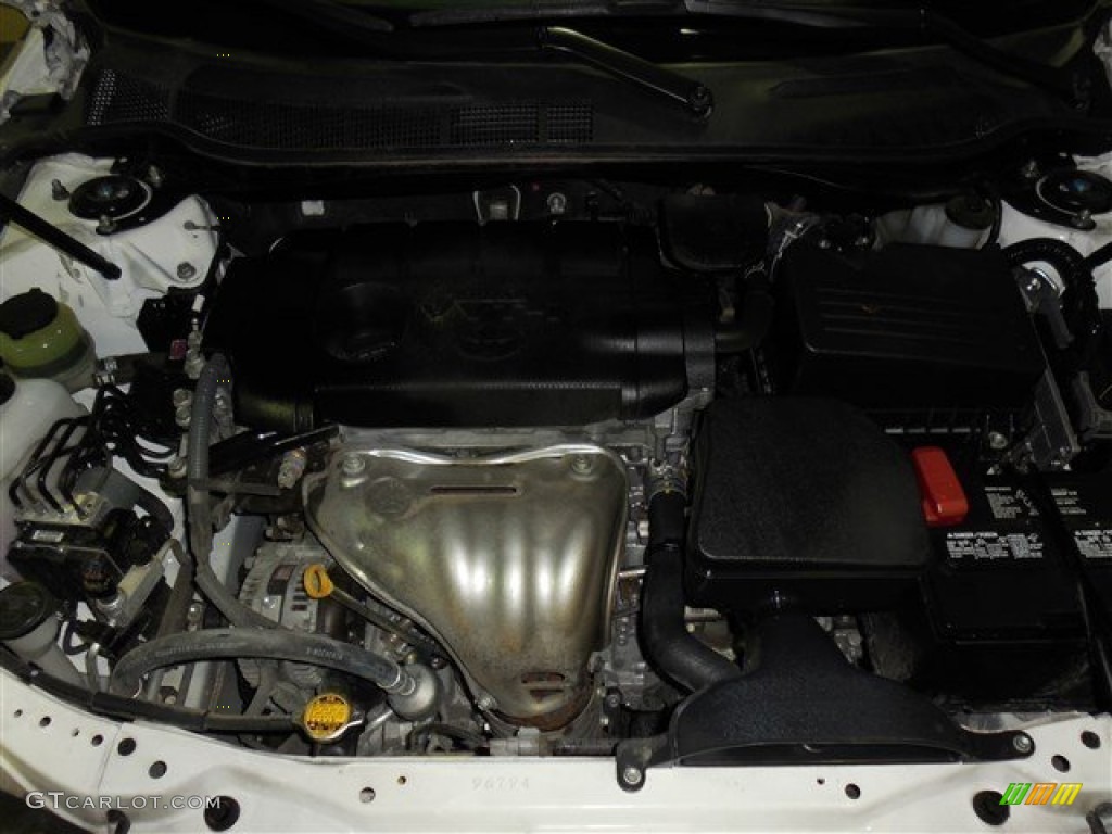 2011 Camry  - Super White / Bisque photo #22