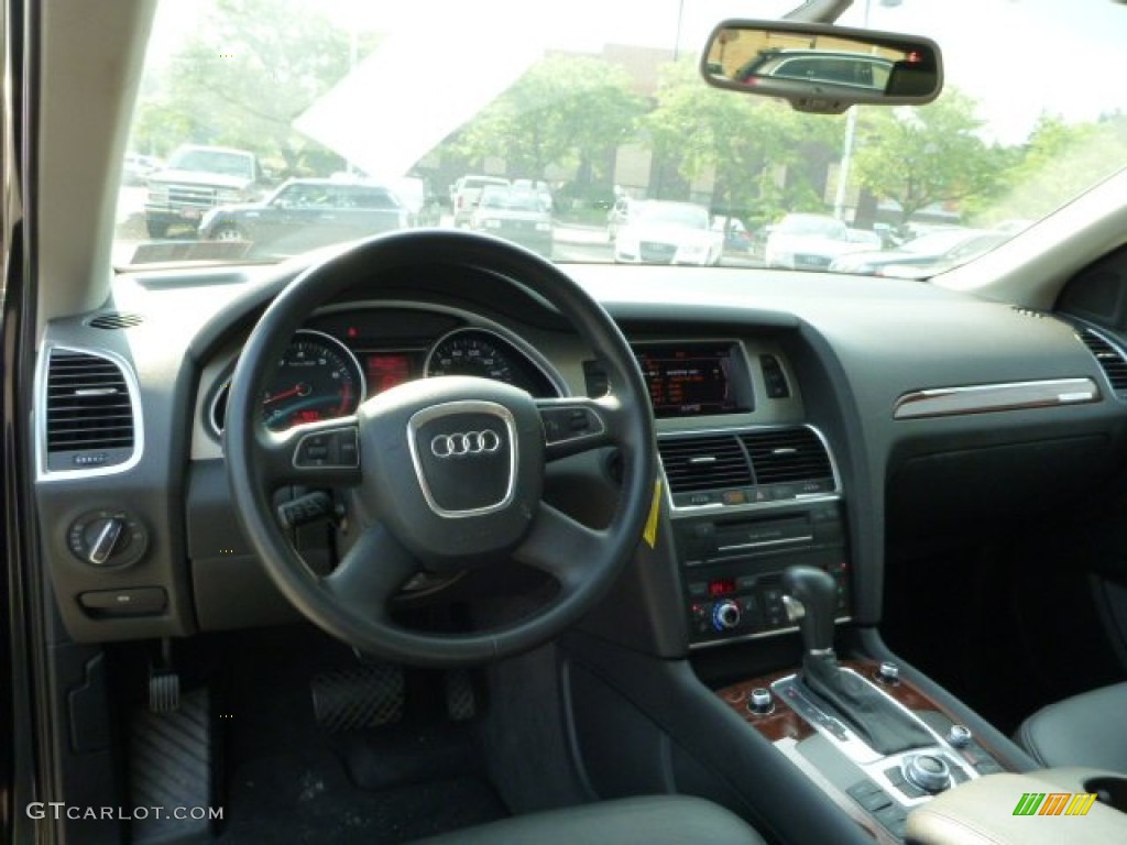 2011 Audi Q7 3.0 TFSI quattro Black Dashboard Photo #84047636