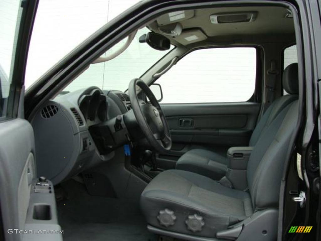 2004 Xterra XE 4x4 - Super Black / Gray photo #9
