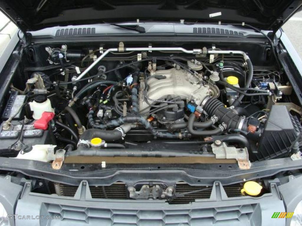 2004 Xterra XE 4x4 - Super Black / Gray photo #15