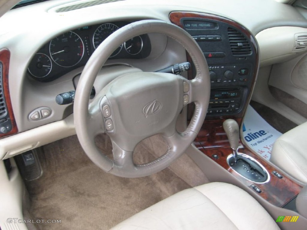 2001 Oldsmobile Aurora 4.0 Neutral Dashboard Photo #84053144