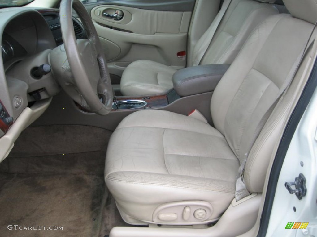 2001 Oldsmobile Aurora 4.0 Front Seat Photo #84053169