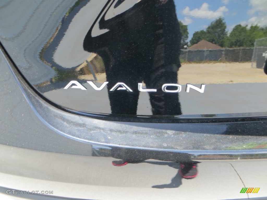 2013 Avalon Limited - Attitude Black Pearl / Light Gray photo #6