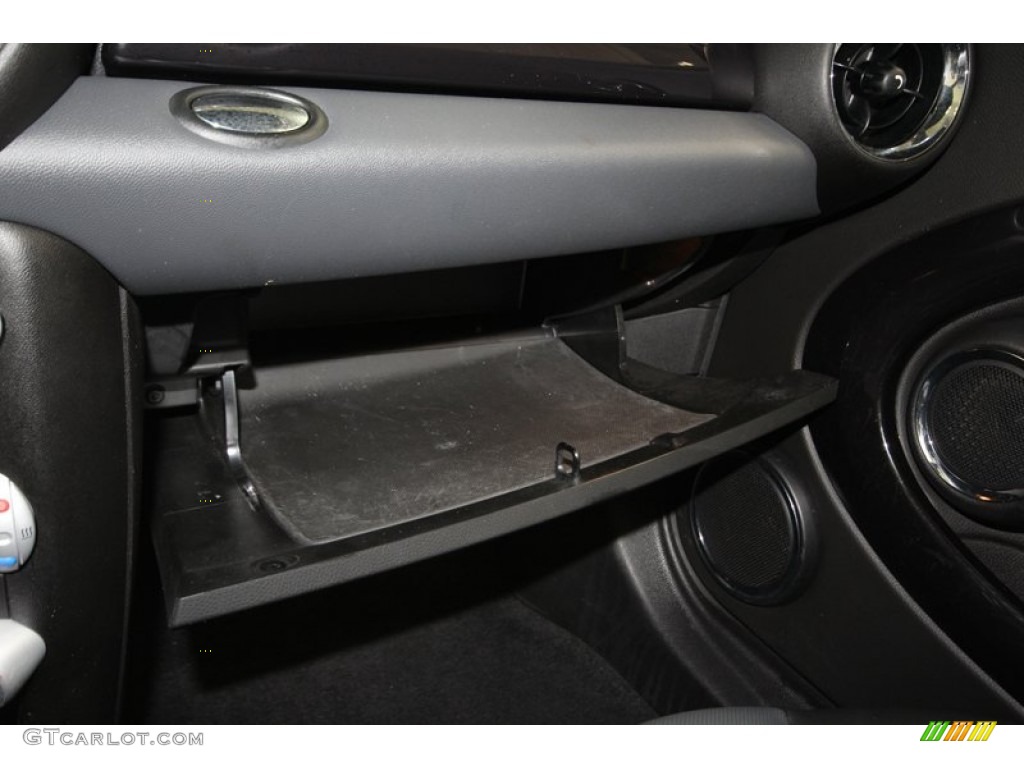 2007 Cooper Hardtop - Nightfire Red Metallic / Carbon Black/Carbon Black photo #16