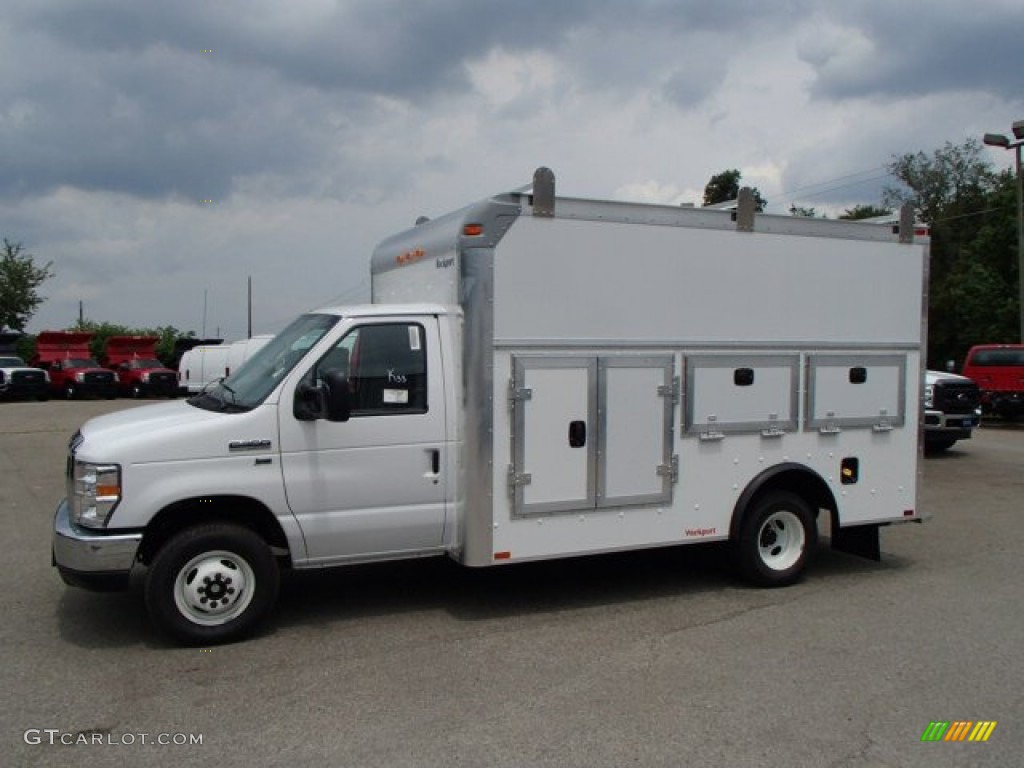 Oxford White 2013 Ford E Series Cutaway E350 Commercial Utility Truck Exterior Photo #84059735