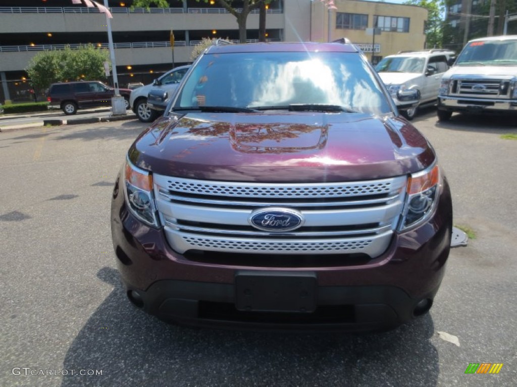 2011 Explorer XLT 4WD - Bordeaux Reserve Red Metallic / Charcoal Black photo #3