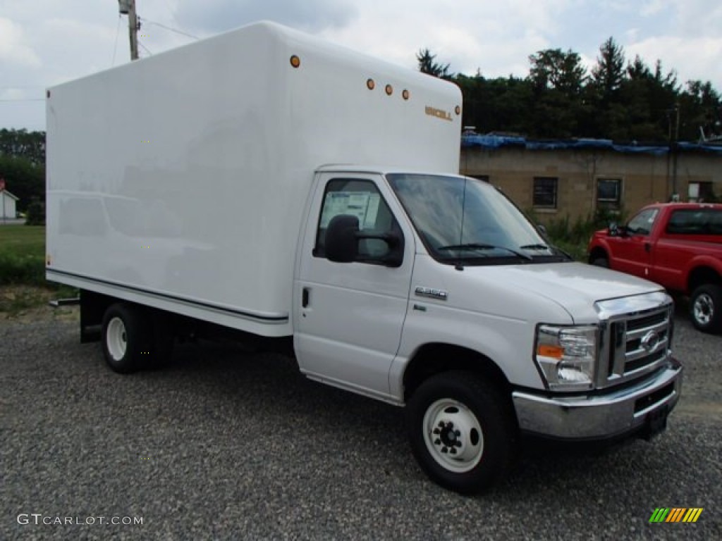 2013 Ford E Series Cutaway E350 Moving Truck Exterior Photos