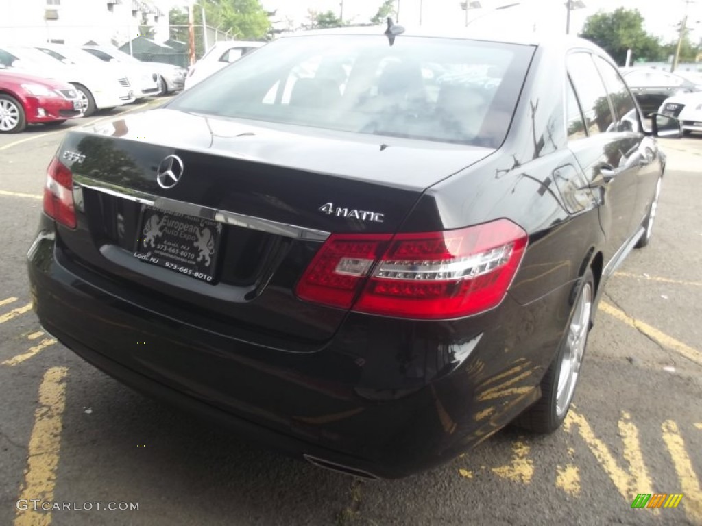 2010 E 350 4Matic Sedan - Black / Black photo #3