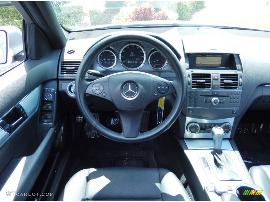 2010 Mercedes-Benz C 300 Sport 4Matic Dashboard Photos