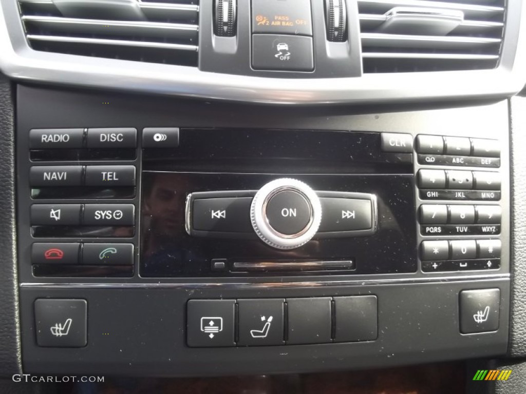 2010 E 350 4Matic Sedan - Black / Black photo #31