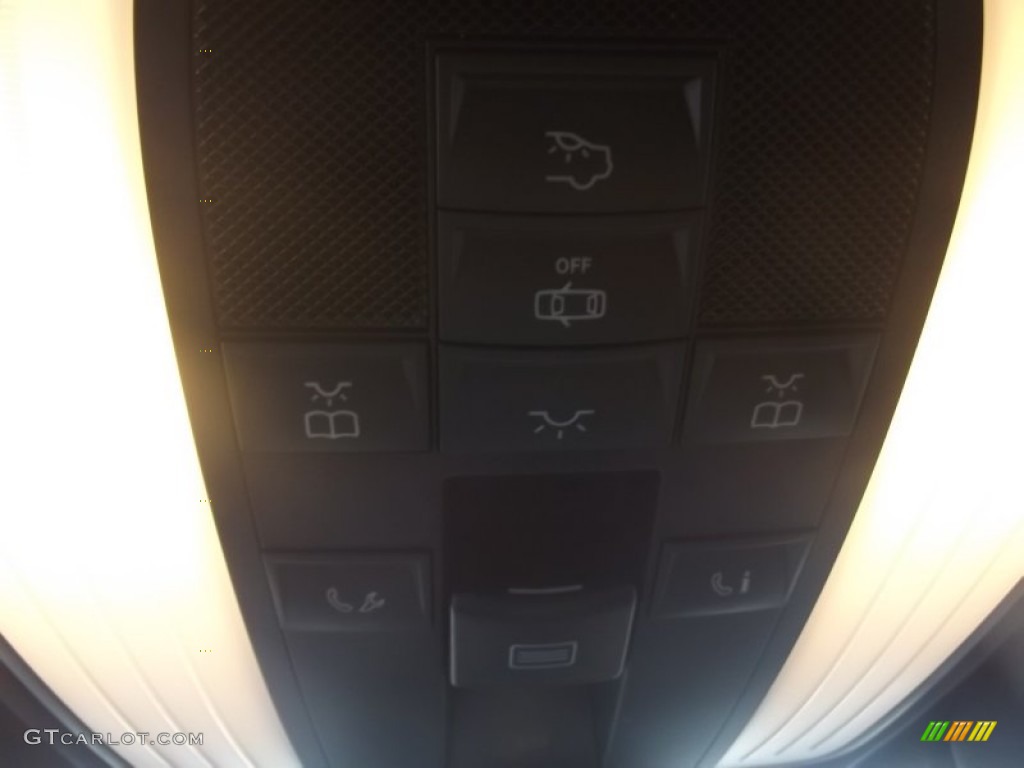 2010 E 350 4Matic Sedan - Black / Black photo #40