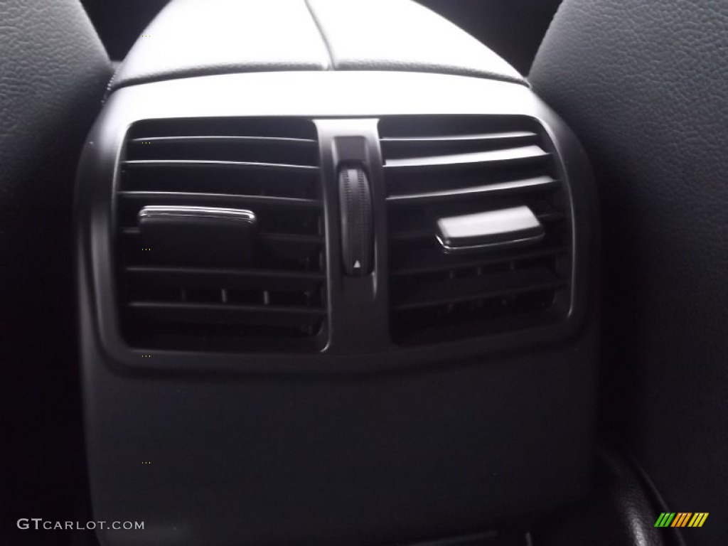 2010 E 350 4Matic Sedan - Black / Black photo #41