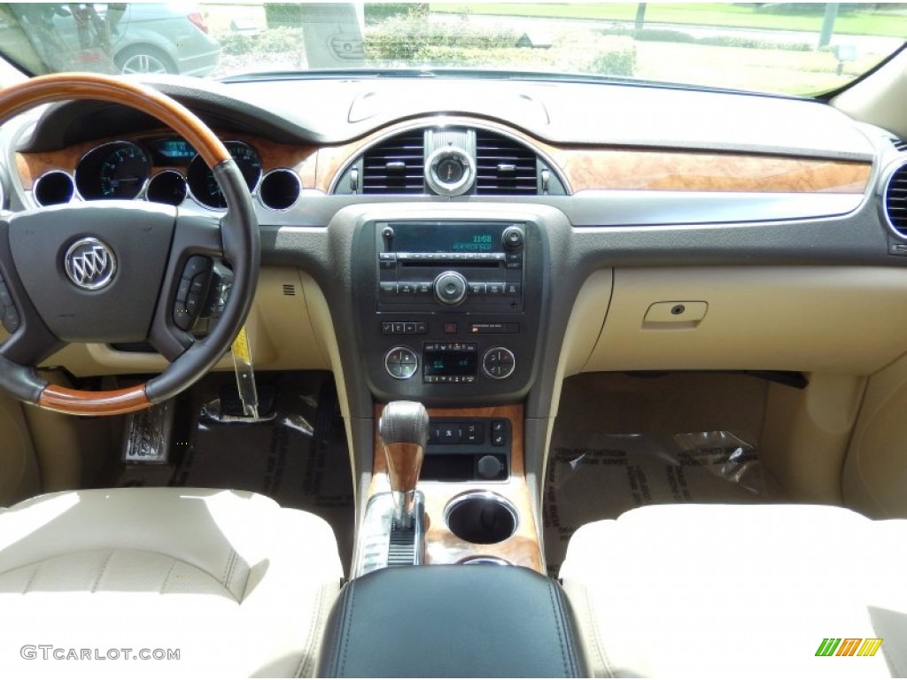 2008 Buick Enclave CXL Cashmere/Cocoa Dashboard Photo #84063662