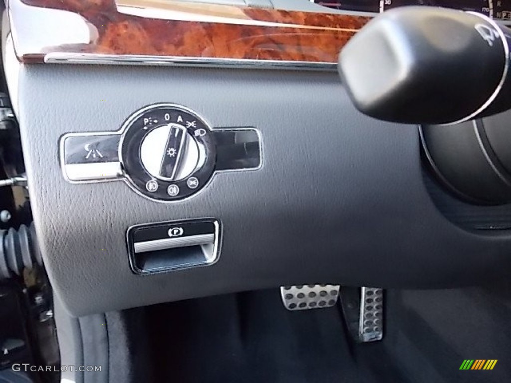 2008 Mercedes-Benz S 63 AMG Sedan Controls Photo #84064235