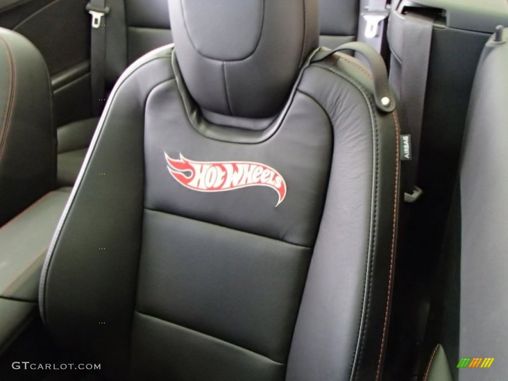 2013 Chevrolet Camaro SS Hot Wheels Special Edition Convertible Marks and Logos Photos