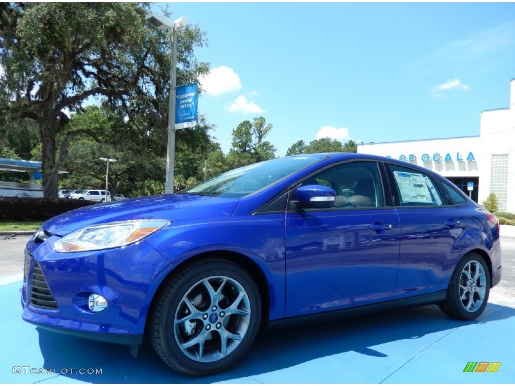 2014 Focus SE Sedan - Performance Blue / Charcoal Black photo #1