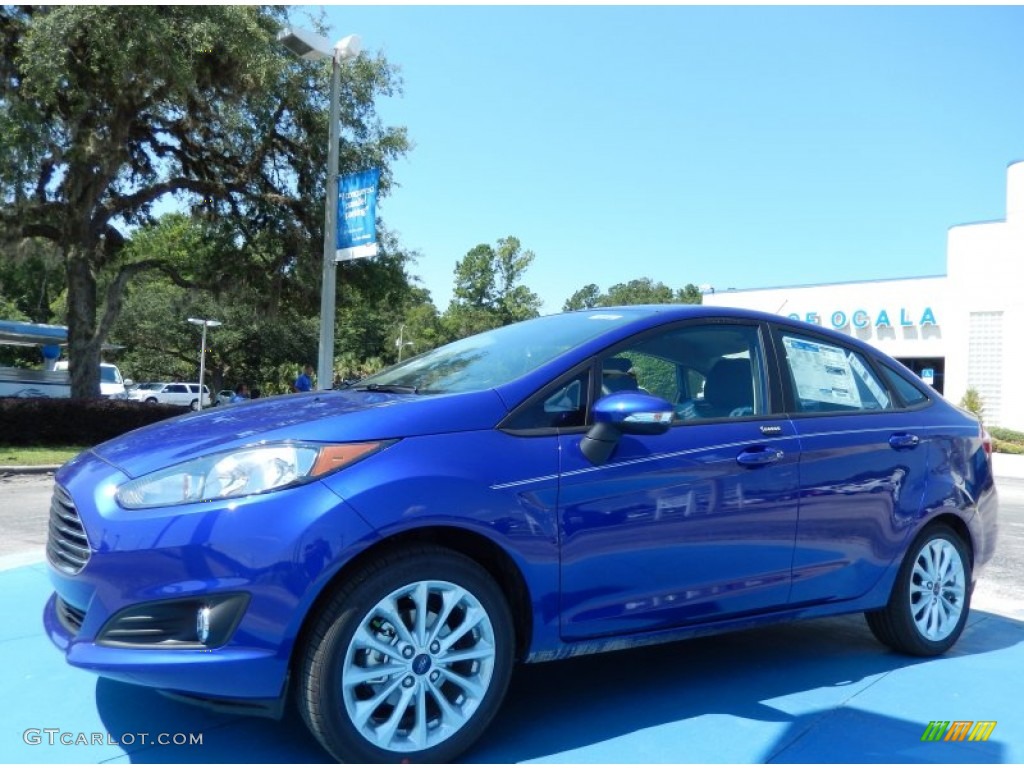 2014 Fiesta SE Sedan - Performance Blue / Charcoal Black photo #1