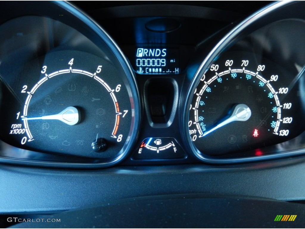2014 Ford Fiesta SE Sedan Gauges Photo #84068393