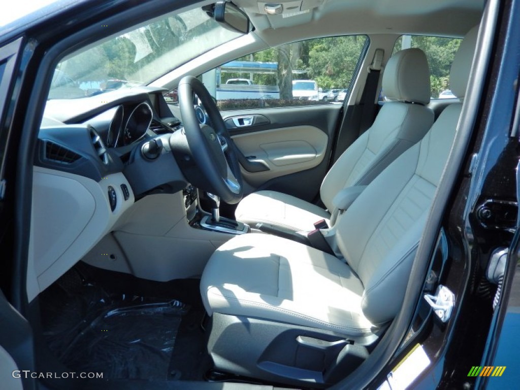 2014 Ford Fiesta Titanium Sedan Front Seat Photo #84068648