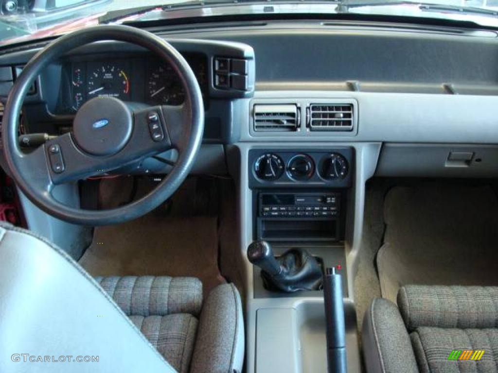 1987 Mustang GT Fastback - Medium Cabernet Red / Medium Grey photo #11