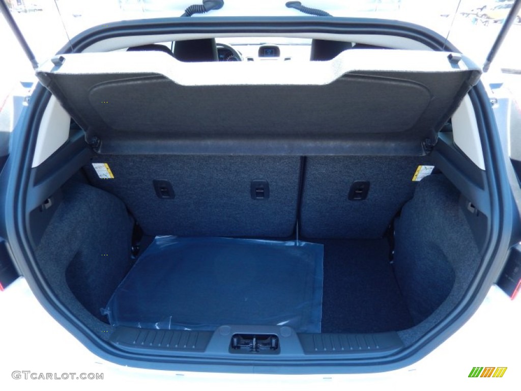 2014 Ford Fiesta S Hatchback Trunk Photo #84068933
