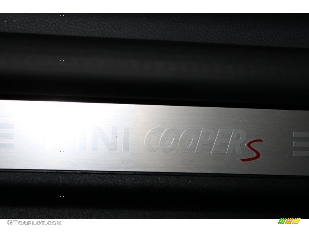 2006 Cooper S Hardtop - Hyper Blue Metallic / Black/Panther Black photo #28