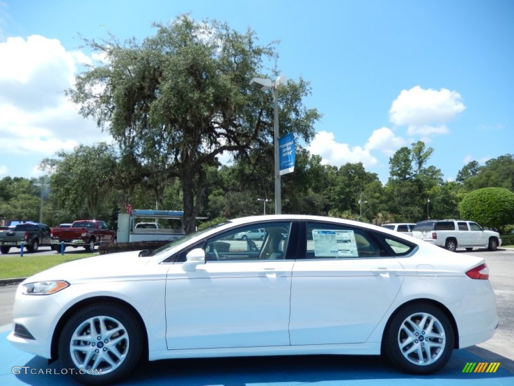 2013 Fusion SE - White Platinum Metallic Tri-coat / Dune photo #2