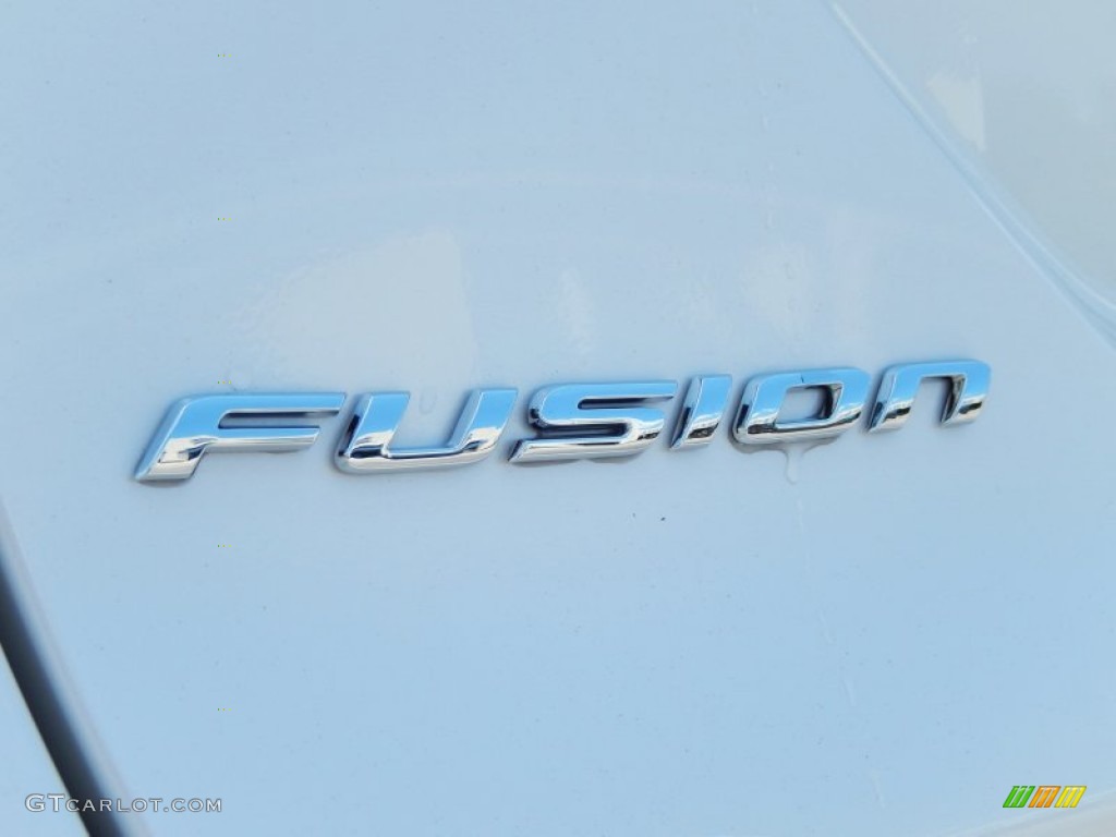 2013 Fusion SE - White Platinum Metallic Tri-coat / Dune photo #4