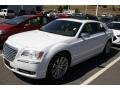 Bright White - 300 C Hemi Photo No. 4