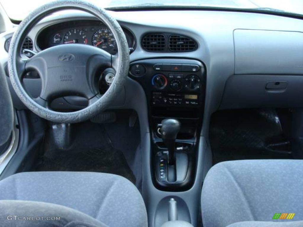2000 Elantra GLS Wagon - Noble White / Gray photo #11