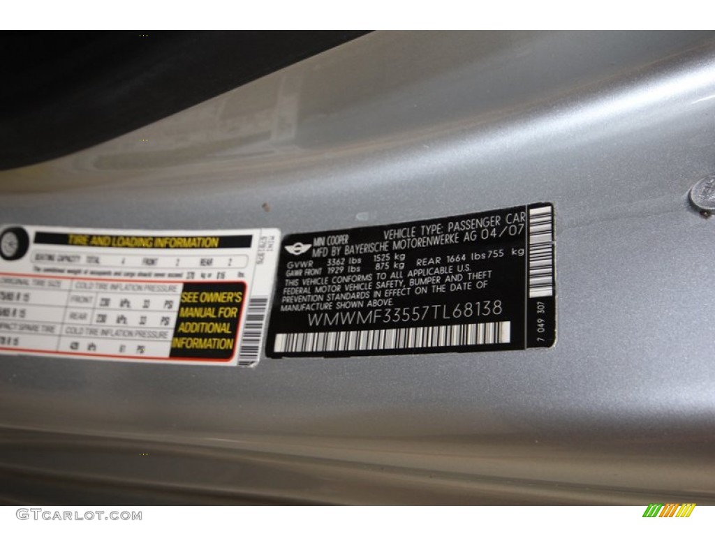 2007 Cooper Hardtop - Pure Silver Metallic / Lounge Carbon Black photo #9