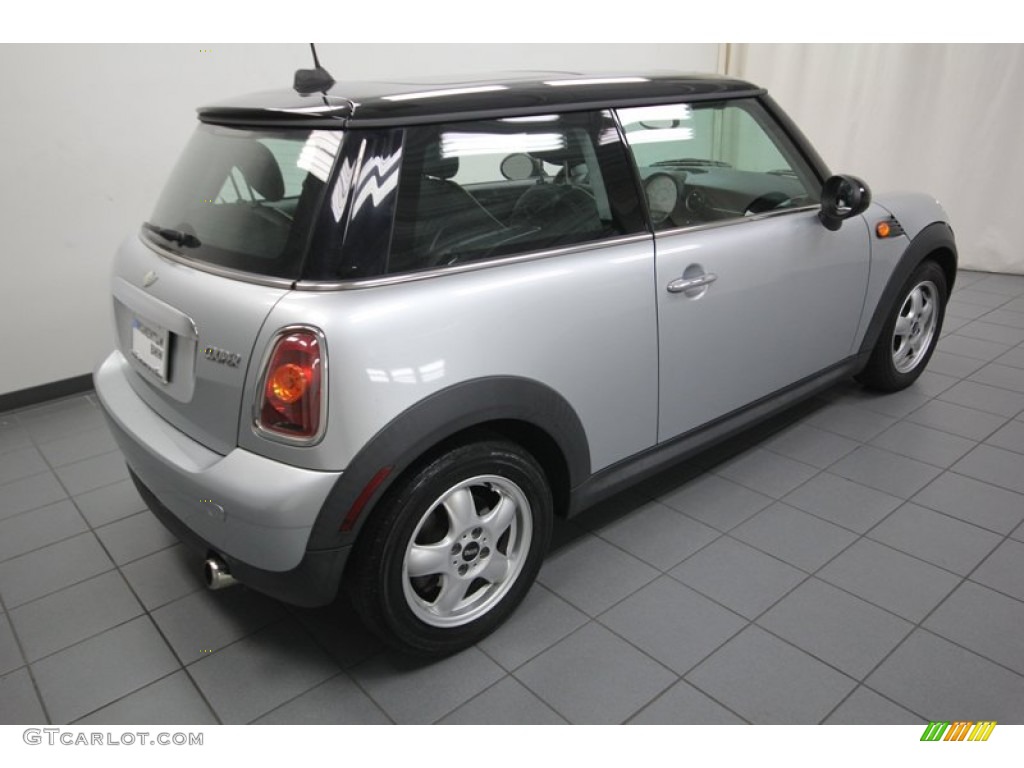 2007 Cooper Hardtop - Pure Silver Metallic / Lounge Carbon Black photo #11