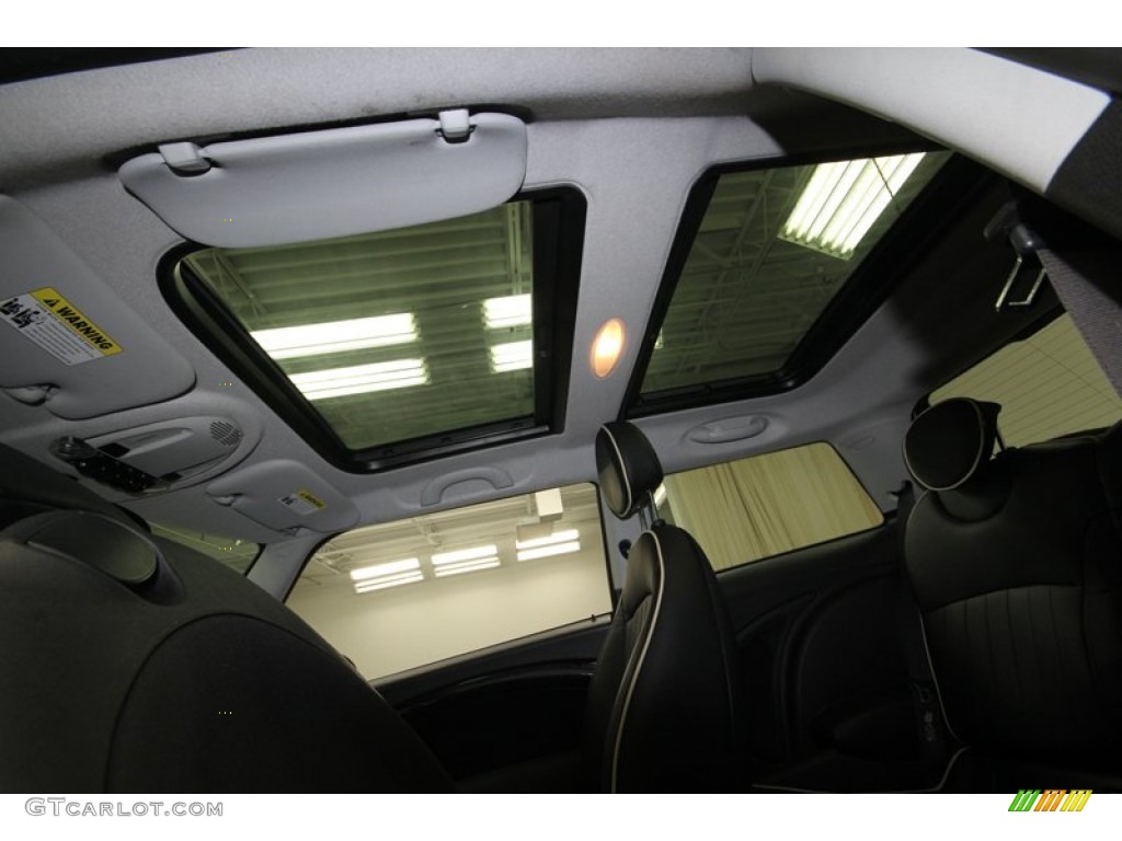 2007 Cooper Hardtop - Pure Silver Metallic / Lounge Carbon Black photo #26
