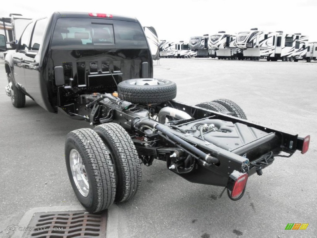 Onyx Black 2014 GMC Sierra 3500HD SLE Crew Cab 4x4 Dually Chassis Exterior Photo #84075599