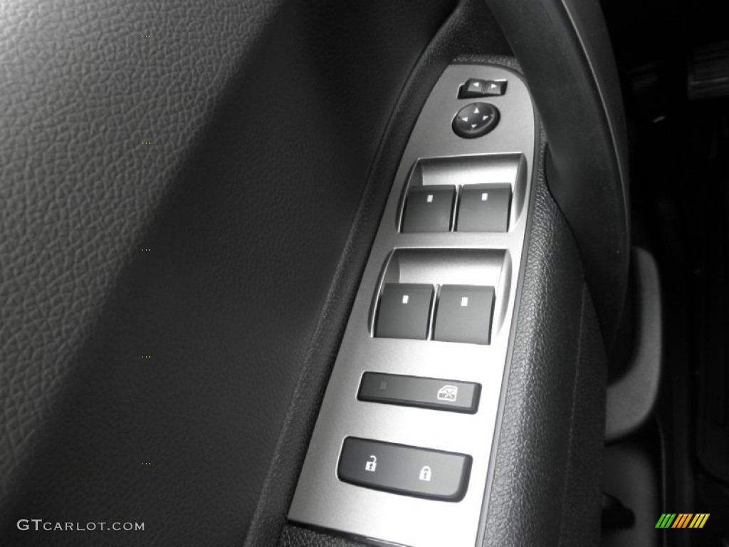 2014 GMC Sierra 2500HD SLE Crew Cab 4x4 Controls Photo #84076163