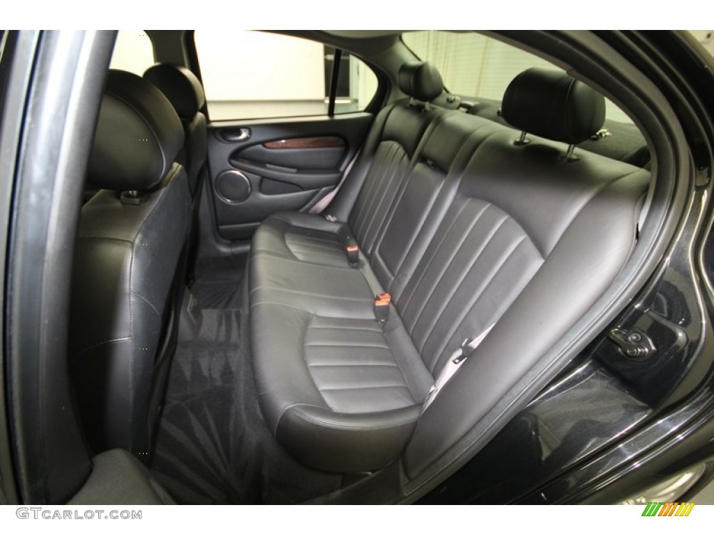 2002 Jaguar X-Type 2.5 Rear Seat Photo #84076472