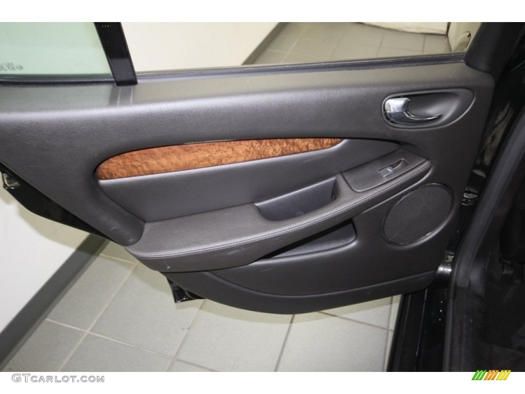 2002 Jaguar X-Type 2.5 Charcoal Door Panel Photo #84076814