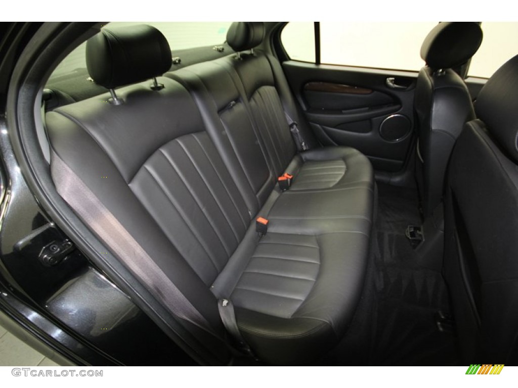 Charcoal Interior 2002 Jaguar X-Type 2.5 Photo #84076965