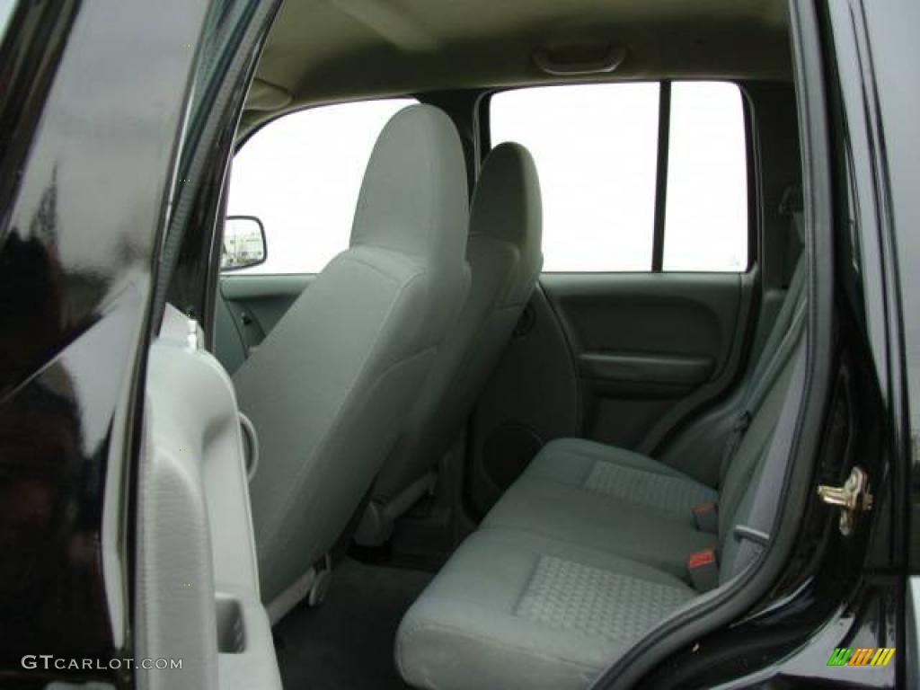 2005 Liberty Sport 4x4 - Black Clearcoat / Medium Slate Gray photo #7