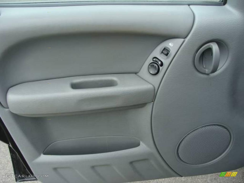 2005 Liberty Sport 4x4 - Black Clearcoat / Medium Slate Gray photo #8