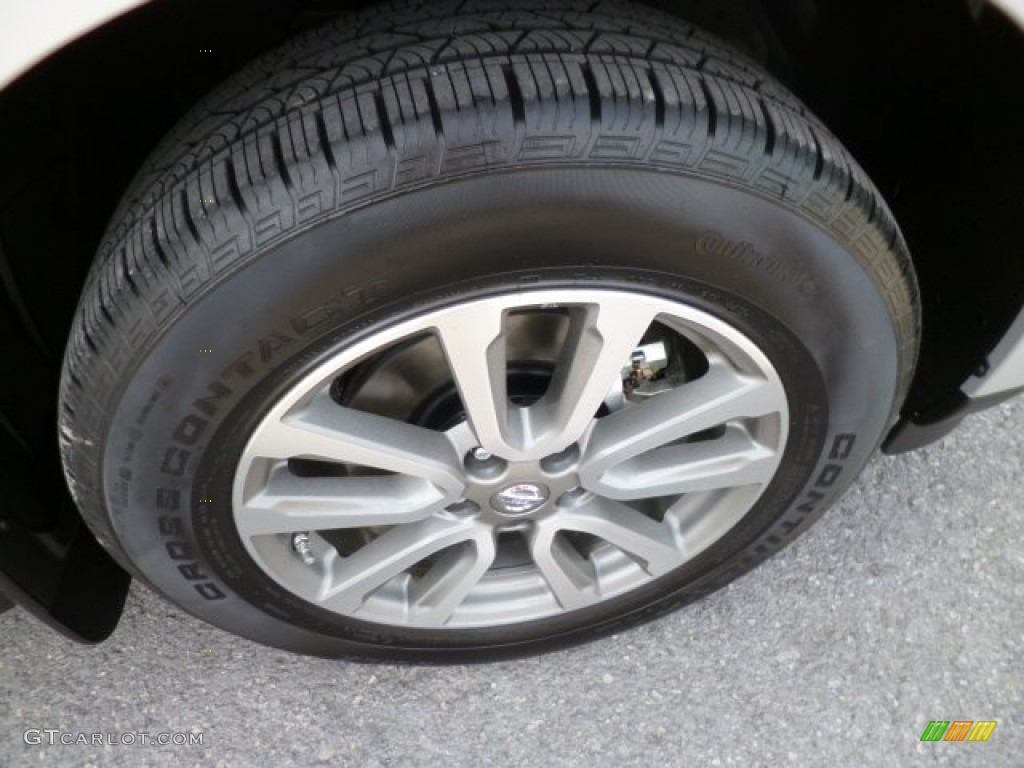 2014 Nissan Pathfinder SL AWD Wheel Photos