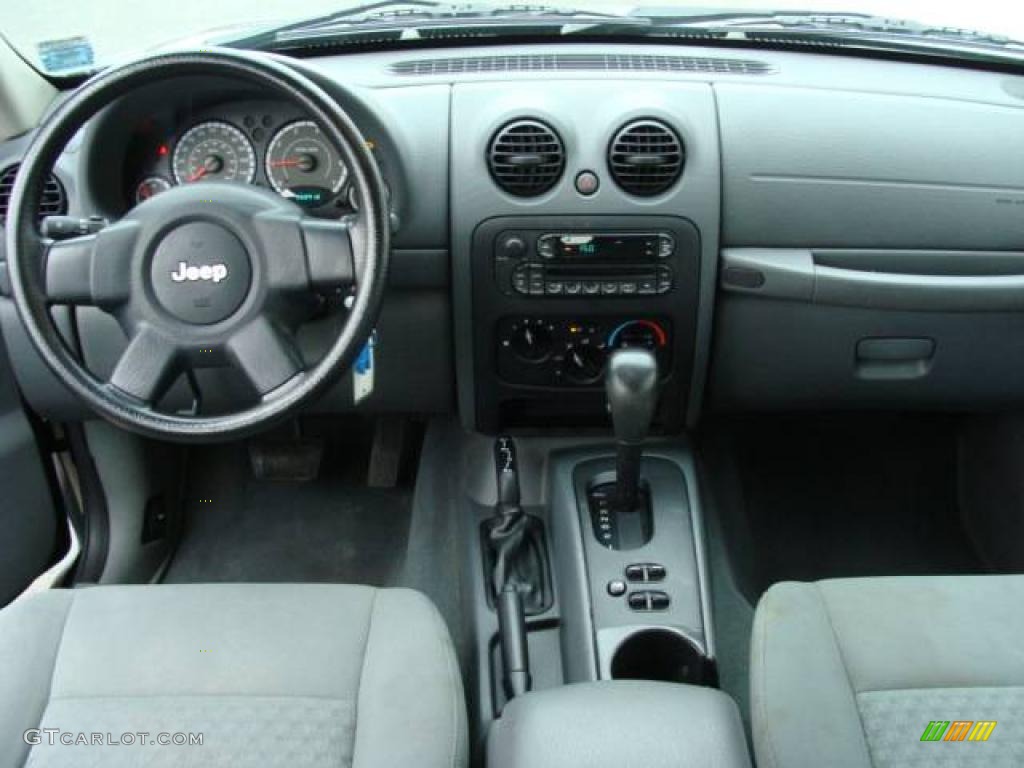 2005 Liberty Sport 4x4 - Black Clearcoat / Medium Slate Gray photo #11