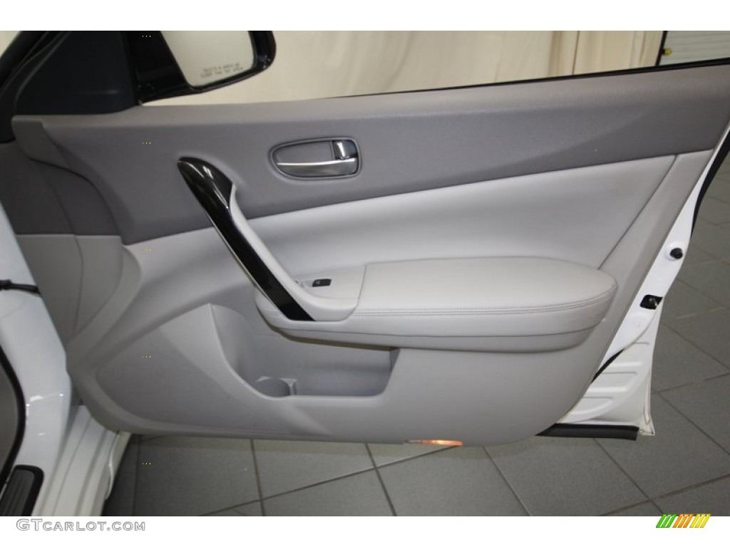 2009 Nissan Maxima 3.5 S Door Panel Photos