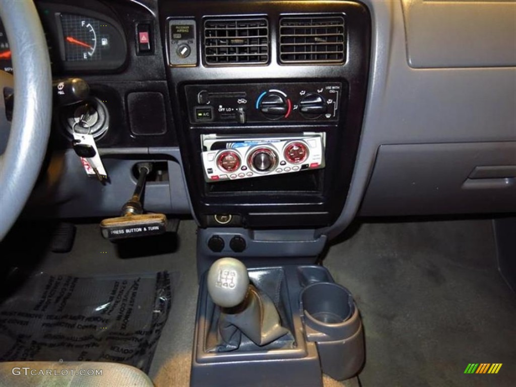 2000 Tacoma Regular Cab - Natural White / Gray photo #12