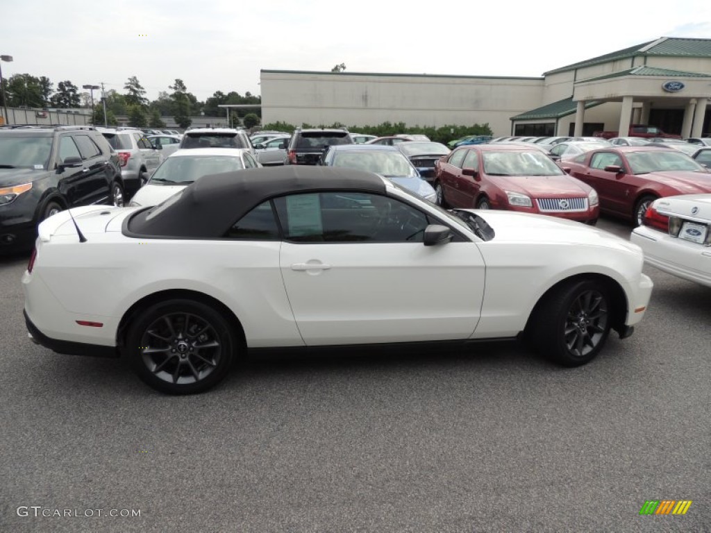 2011 Mustang V6 Premium Convertible - Performance White / Stone photo #17