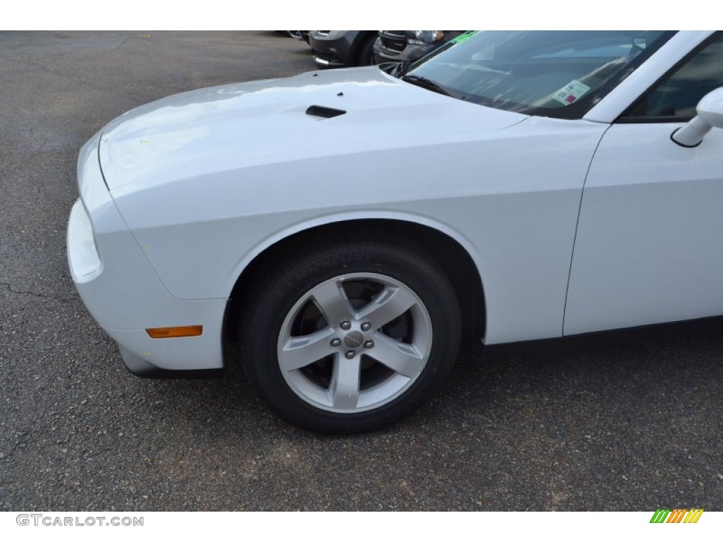 2013 Challenger SXT Plus - Bright White / Dark Slate Gray photo #2