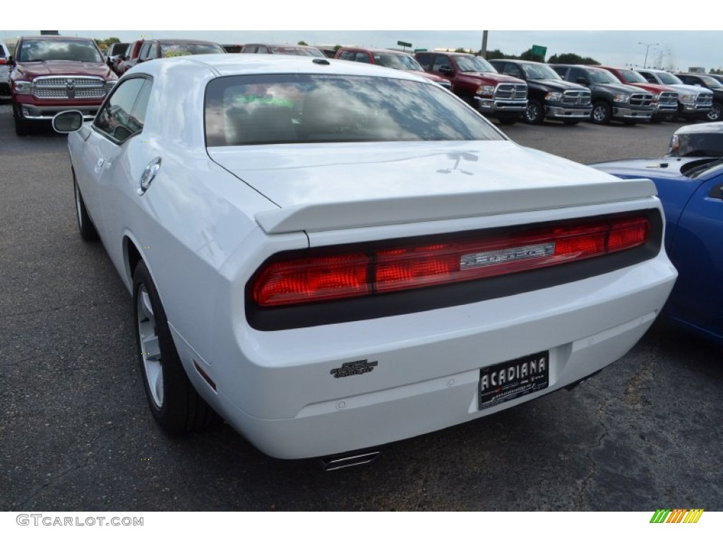 2013 Challenger SXT Plus - Bright White / Dark Slate Gray photo #3