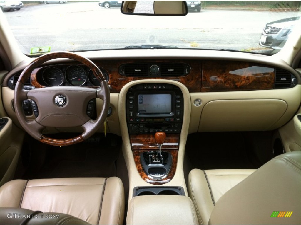 2007 Jaguar XJ XJ8 L Dashboard Photos
